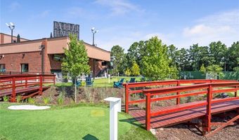 3085 Walnut Creek Dr, Alpharetta, GA 30005