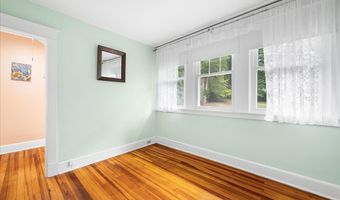 23 Spring St, Chester, CT 06412