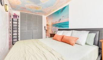 818 S King St 707, Honolulu, HI 96813