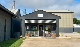 704 S Main St, Bentonville, AR 72712