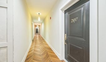 1402 H St NE 207, Washington, DC 20002