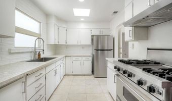 1622 S Tremont St, Oceanside, CA 92054