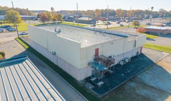 1905 N Wayne St, Angola, IN 46703