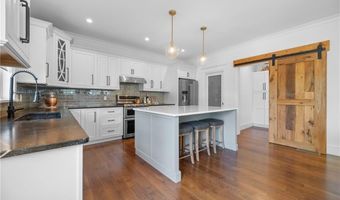 96 Evergreen St, Cumberland, RI 02864