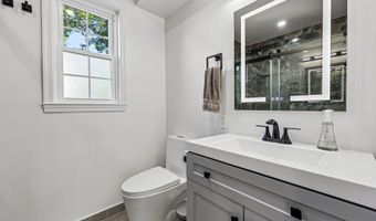 5001 W CEDAR Ln, Bethesda, MD 20814