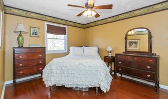 324 Ottawa Dr, Indianapolis, IN 46217