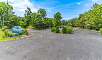 6301 EDSALL Rd 122, Alexandria, VA 22312