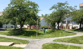5766 VILLAGE GREEN Dr 10/5766, Alexandria, VA 22309