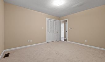 11127 E Brainerd Rd, Apison, TN 37302
