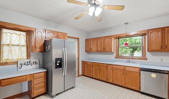 549 N Gilbert St, Ada, OH 45810