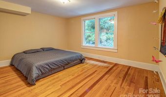 54 Spooks Branch Rd, Asheville, NC 28804