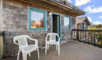 1062 S BREAKER Ave, Rockaway Beach, OR 97136