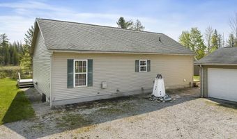 8018 Lake St, Alanson, MI 49706
