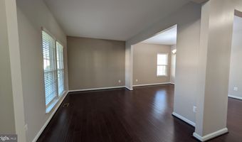 25501 EMERSON OAKS Dr, Aldie, VA 20105