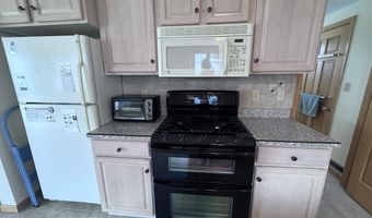 423 N Johnson St, Ada, OH 45810