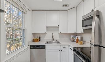 2813 ARLINGTON Blvd 159, Arlington, VA 22201