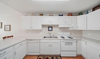 2503 Lakewood Dr, Adrian, MI 49221