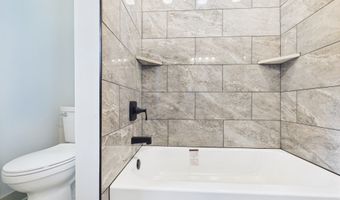 901 Fremont Dr, Anderson, IN 46012