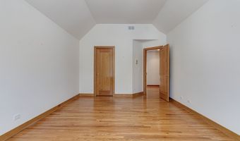 1773 W Whispering Ct, Addison, IL 60101