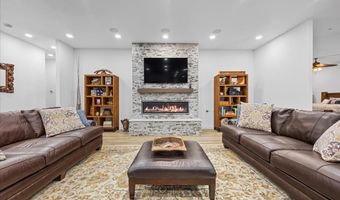 805 Lake Hill Dr, Boulder City, NV 89005