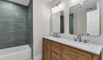 68 Sherman Ave, Bayville, NJ 08721