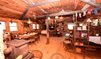 211 High St, Albany, NH 03818