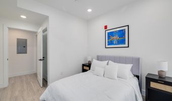2400-18 E HUNTINGDON St 707, Philadelphia, PA 19125