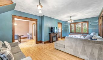 1228 W LAWRENCE St, Appleton, WI 54914