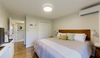 364 Bellevue Ave 5A, Newport, RI 02840
