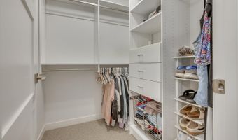 570 Linden Dr 104, Arnolds Park, IA 51331