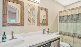 5216 Bogart St NW, Albuquerque, NM 87120