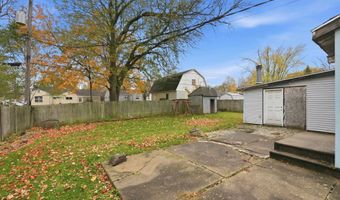 706 Carlin Dr, Angola, IN 46703