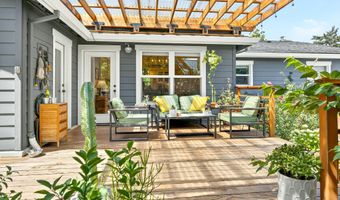 1108 Park St, Ashland, OR 97520