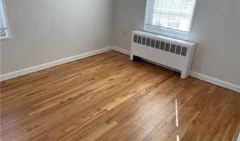 50 Mencel Cir C, Bridgeport, CT 06610