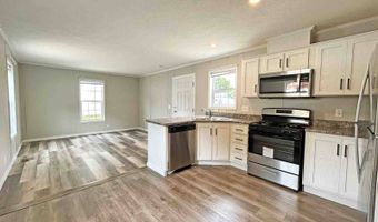 7055 Quarry Rd 8, Amherst, OH 44001