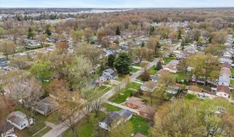 918 Columbia, Algonac, MI 48001