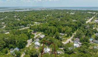 337 21st Ave, Apalachicola, FL 32320