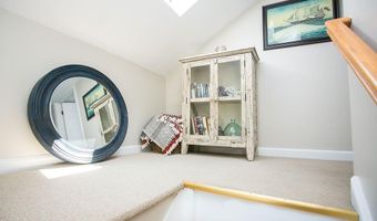 45 Holland St, Newport, RI 02840