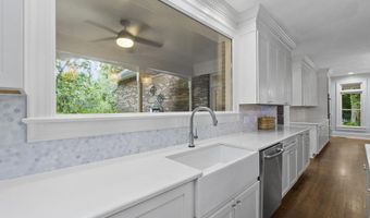 415 Pine St, Camden, SC 29020