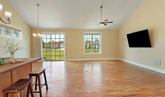 40491 N S Newport Dr, Antioch, IL 60002