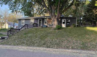 400 S 7th St, Akron, IA 51001