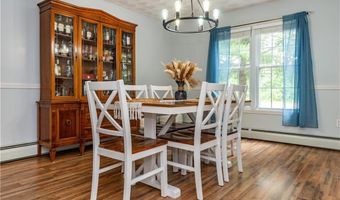 195 Oakland Beach Ave, Warwick, RI 02889