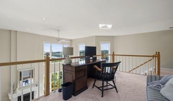 4 Bittersweet Ln 4, Bourne, MA 02532