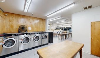 97900 SHOPPING CENTER Ave, Brookings, OR 97415