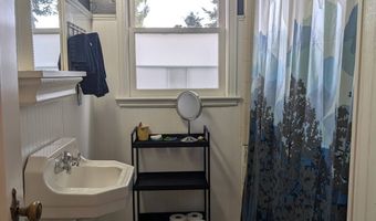 2600 SE LAKEWOOD Dr, Milwaukie, OR 97222