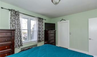 26 Dover Ave, East Providence, RI 02914