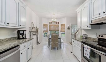 618 Colonial Ave, Albertville, AL 35950