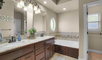 916 Isabella Ln, Altus, OK 73521