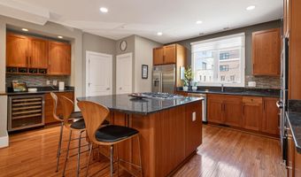 729 N FAYETTE St, Alexandria, VA 22314