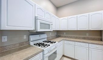 6813 REGENTS VILLAGE Way, Apollo Beach, FL 33572